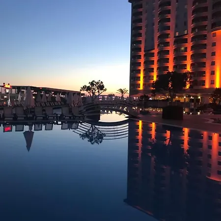 Gold City Апартаменты *